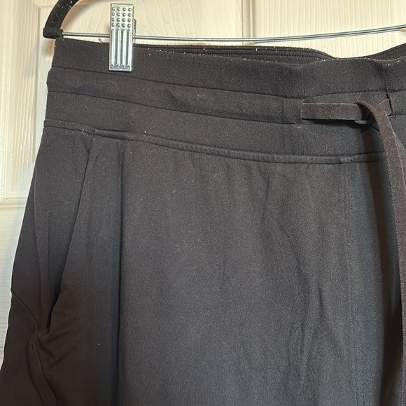 Lululemon Ready To Rulu women’s black jogger sweatpants size 12 - Picture 5 of 12